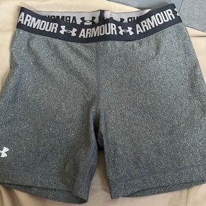 Gray under armor spandex